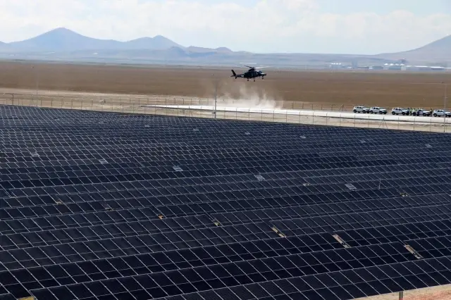 Kalyon Holding Yönetim Kurulu Başkanı Kalyoncu: 'Santral tamamlandığında Avrupa'nın en büyük, dünyanın ise en büyük 5 güneş enerjisi santralinden... Kalyon Holding Yönetim Kurulu Başkanı Kalyoncu: 'Santral tamamlandığında Avrupa'nın en büyük, dünyanın ise en büyük 5 güneş enerjisi santralinden...