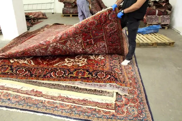 Özel düzenekle plakası değiştirilen tırda eroin üretiminde kullanılan kimyasal madde ele geçirildi Özel düzenekle plakası değiştirilen tırda eroin üretiminde kullanılan kimyasal madde ele geçirildi