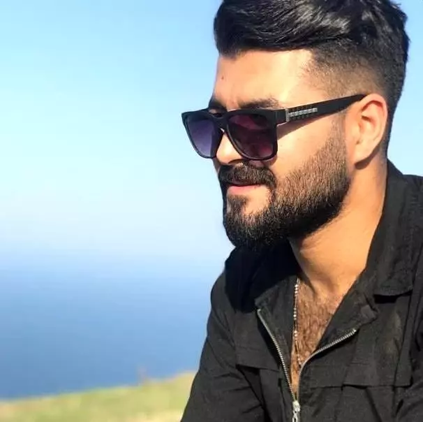 Karavanda katliam gibi olay! 3 arkadaşını kurşuna dizdi, babasını arayıp yaptıklarını anlattı Karavanda katliam gibi olay! 3 arkadaşını kurşuna dizdi, babasını arayıp yaptıklarını anlattı
