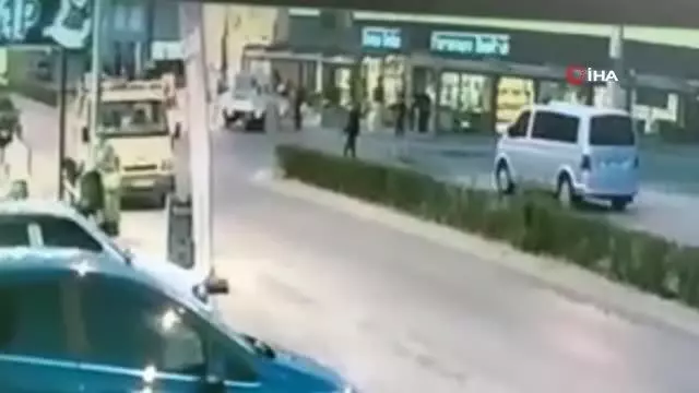 Kasap dükkanını böyle kurşun yağmuruna tuttu: 1 yaralı Kasap dükkanını böyle kurşun yağmuruna tuttu: 1 yaralı