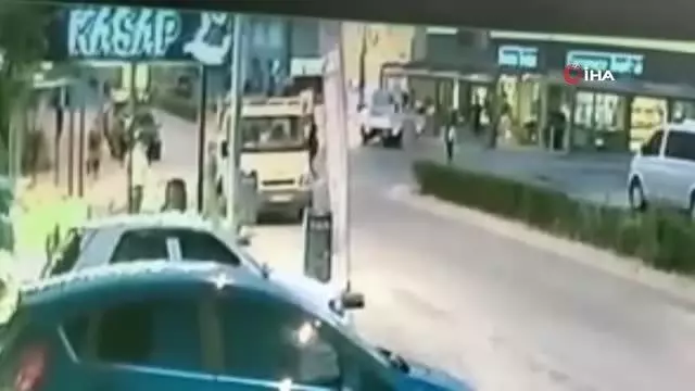 Kasap dükkanını böyle kurşun yağmuruna tuttu: 1 yaralı Kasap dükkanını böyle kurşun yağmuruna tuttu: 1 yaralı