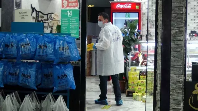 Kasap dükkanını böyle kurşun yağmuruna tuttu: 1 yaralı Kasap dükkanını böyle kurşun yağmuruna tuttu: 1 yaralı