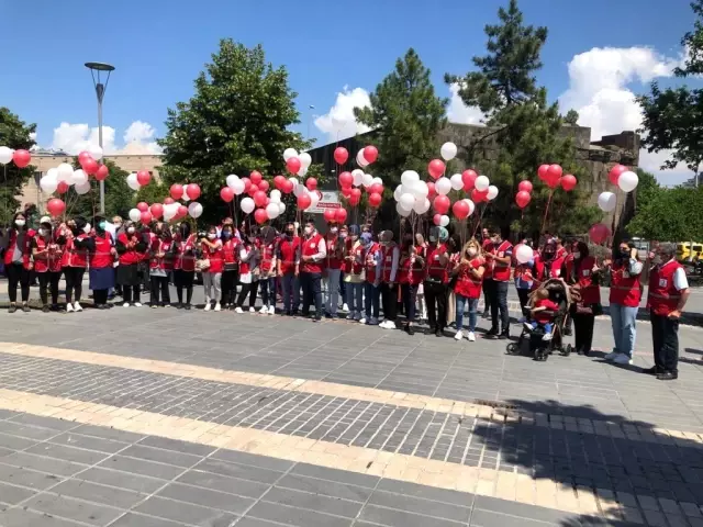 Kayseri'de Türk Kızılay'ın 153. yılı kutlandı Kayseri'de Türk Kızılay'ın 153. yılı kutlandı