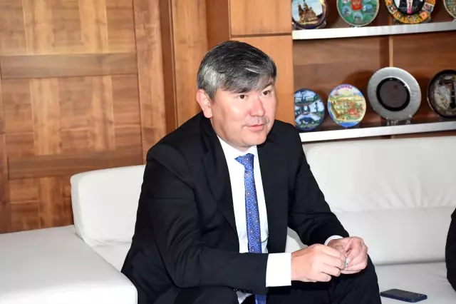 Kazakistan'dan Türkiye'ye yılda 500 bin turist geliyor Kazakistan'dan Türkiye'ye yılda 500 bin turist geliyor