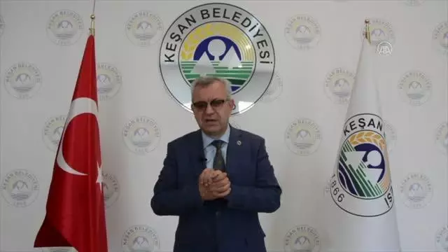 Keşan Belediye Başkanı Helvacıoğlu Saros Körfezi yüzeyinde müsilajın görülmediğini belirtti Keşan Belediye Başkanı Helvacıoğlu Saros Körfezi yüzeyinde müsilajın görülmediğini belirtti