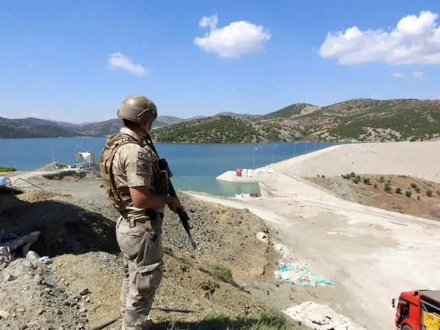 Kilis'in 2050 yılına kadarki su ihtiyacını sağlayacak olan baraj hizmete açıldı Kilis'in 2050 yılına kadarki su ihtiyacını sağlayacak olan baraj hizmete açıldı