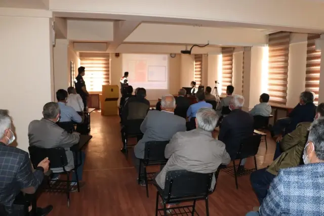 Kırıkkale'de vatandaşlar yaban hayatı konusunda bilgilendiriliyor Kırıkkale'de vatandaşlar yaban hayatı konusunda bilgilendiriliyor