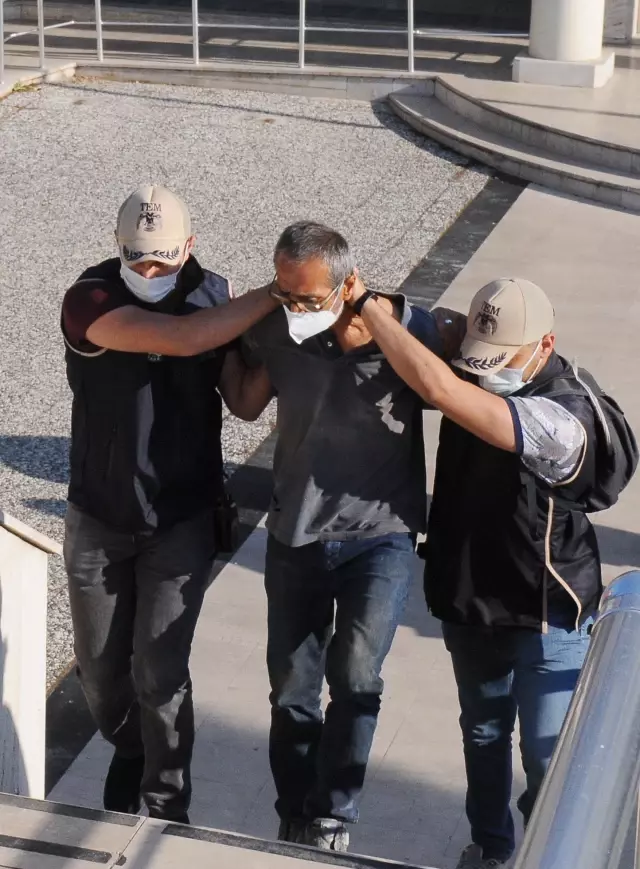 KIRMIZI BÜLTENLE ARANIRKEN MUĞLA'DA YAKALANAN FİRARİ TUTUKLANDI KIRMIZI BÜLTENLE ARANIRKEN MUĞLA'DA YAKALANAN FİRARİ TUTUKLANDI