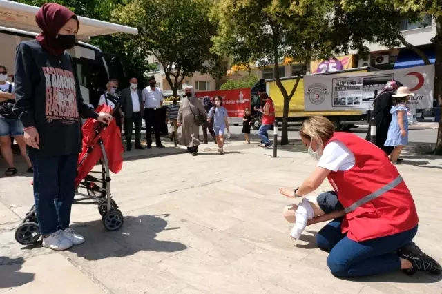 Kızılay'ın ilk yardım eğitimi gerçeği aratmadı Kızılay'ın ilk yardım eğitimi gerçeği aratmadı