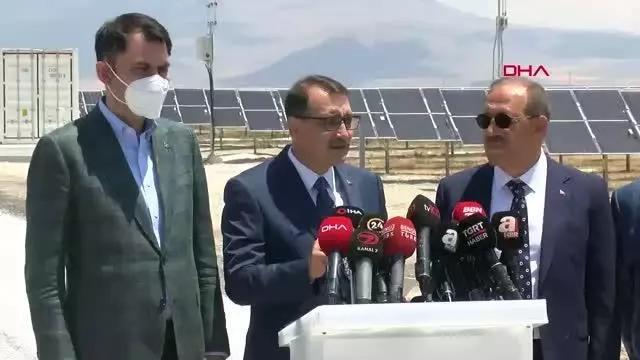 KONYA BAKAN DÖNMEZ: KARAPINAR GES'İ 2022'DE TAM KAPASİTEYLE DEVREYE ALACAĞIZ KONYA BAKAN DÖNMEZ: KARAPINAR GES'İ 2022'DE TAM KAPASİTEYLE DEVREYE ALACAĞIZ