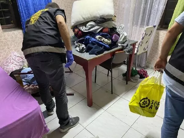 OSMANİYE KORONAVİRÜSE RAĞMEN EVDE KUMARA 53 BİN TL CEZA OSMANİYE KORONAVİRÜSE RAĞMEN EVDE KUMARA 53 BİN TL CEZA