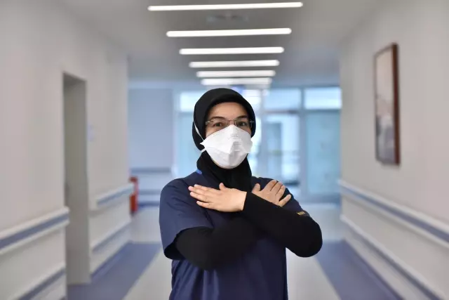 KOVİD-19 HASTALARI YAŞADIKLARINI ANLATIYOR - 'Bu geceyi de atlatır mıyım?' dediğim gecelerim oldu' KOVİD-19 HASTALARI YAŞADIKLARINI ANLATIYOR - 'Bu geceyi de atlatır mıyım?' dediğim gecelerim oldu'