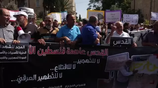 KUDÜS- Doğu Kudüs'te Şeyh Cerrah Mahallesi'ndeki Filistinlilere destek gösterisi düzenlendi KUDÜS- Doğu Kudüs'te Şeyh Cerrah Mahallesi'ndeki Filistinlilere destek gösterisi düzenlendi