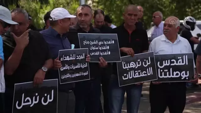 KUDÜS- Doğu Kudüs'te Şeyh Cerrah Mahallesi'ndeki Filistinlilere destek gösterisi düzenlendi KUDÜS- Doğu Kudüs'te Şeyh Cerrah Mahallesi'ndeki Filistinlilere destek gösterisi düzenlendi