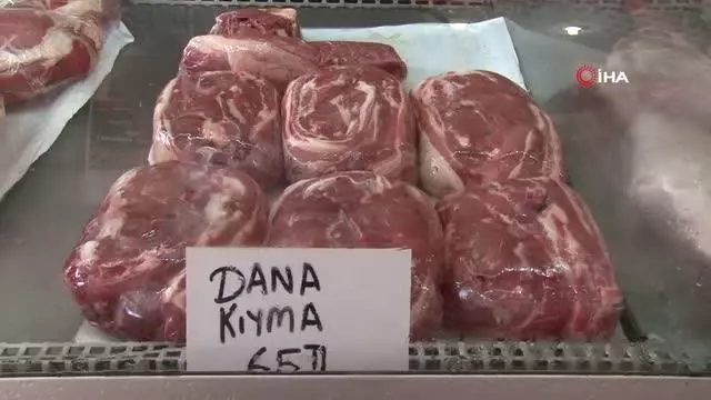 Kurban bayramı öncesi AVM ve zincir market uyarısı: 'O kurbanlar kurban değildir' Kurban bayramı öncesi AVM ve zincir market uyarısı: 'O kurbanlar kurban değildir'