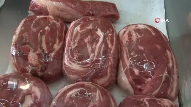 Kurban bayramı öncesi AVM ve zincir market uyarısı: 'O kurbanlar kurban değildir' Kurban bayramı öncesi AVM ve zincir market uyarısı: 'O kurbanlar kurban değildir'