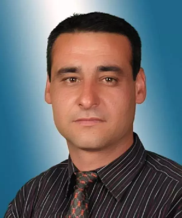 Lastiği patlayan otomobil, karşıdan gelen otomobille çarpıştı: 1 ölü, 2 yaralı Lastiği patlayan otomobil, karşıdan gelen otomobille çarpıştı: 1 ölü, 2 yaralı