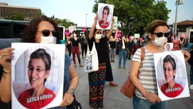 Leyla Güven: 22 yıl 3 ay hapis cezası onanan eski HDP milletvekilinin avukatları Yargıtay'a itiraz edecek Leyla Güven: 22 yıl 3 ay hapis cezası onanan eski HDP milletvekilinin avukatları Yargıtay'a itiraz edecek