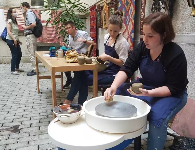 Macaristan'da Orta Asya Halk Sanatları sergisi açıldı Macaristan'da Orta Asya Halk Sanatları sergisi açıldı