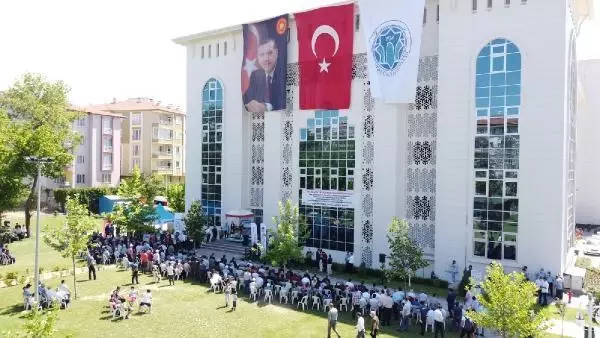 MALATYA'DA 678 DEPREM KONUTUNUN ANAHTAR TESLİMİ YAPILDI MALATYA'DA 678 DEPREM KONUTUNUN ANAHTAR TESLİMİ YAPILDI