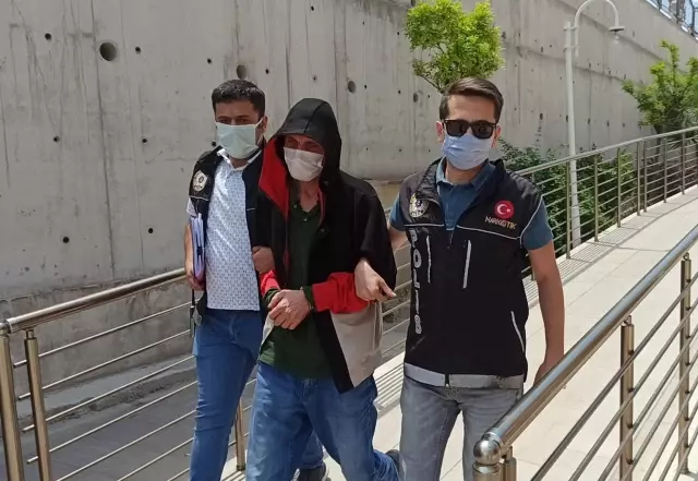 Valizinde 12 kilo 300 gram sentetik uyuşturucu bulunan şüpheli tutuklandı Valizinde 12 kilo 300 gram sentetik uyuşturucu bulunan şüpheli tutuklandı