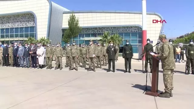 Son dakika haberleri: MARDİN ŞEHİT ASKERİN CENAZESİ MEMLEKETİNE UĞURLANDI Son dakika haberleri: MARDİN ŞEHİT ASKERİN CENAZESİ MEMLEKETİNE UĞURLANDI