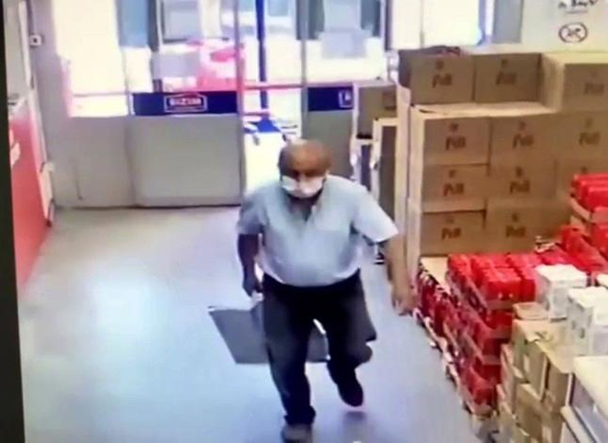 Marketten ayçiçek yağı çaldı, polisin operasyonuyla gözaltına alındı