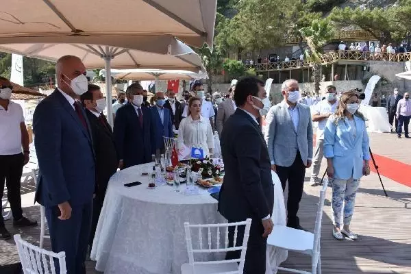 MARMARİS'İN 5 YILDIZLI HALK PLAJI BAKAN YARDIMCISI ALPARSLAN TARAFINDAN AÇILDI MARMARİS'İN 5 YILDIZLI HALK PLAJI BAKAN YARDIMCISI ALPARSLAN TARAFINDAN AÇILDI