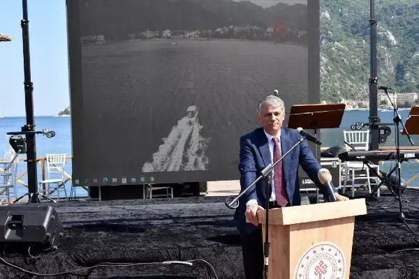 MARMARİS'İN 5 YILDIZLI HALK PLAJI BAKAN YARDIMCISI ALPARSLAN TARAFINDAN AÇILDI MARMARİS'İN 5 YILDIZLI HALK PLAJI BAKAN YARDIMCISI ALPARSLAN TARAFINDAN AÇILDI