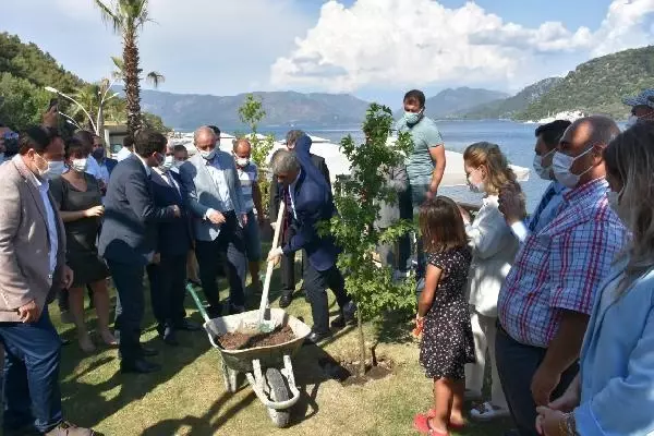 MARMARİS'İN 5 YILDIZLI HALK PLAJI BAKAN YARDIMCISI ALPARSLAN TARAFINDAN AÇILDI MARMARİS'İN 5 YILDIZLI HALK PLAJI BAKAN YARDIMCISI ALPARSLAN TARAFINDAN AÇILDI