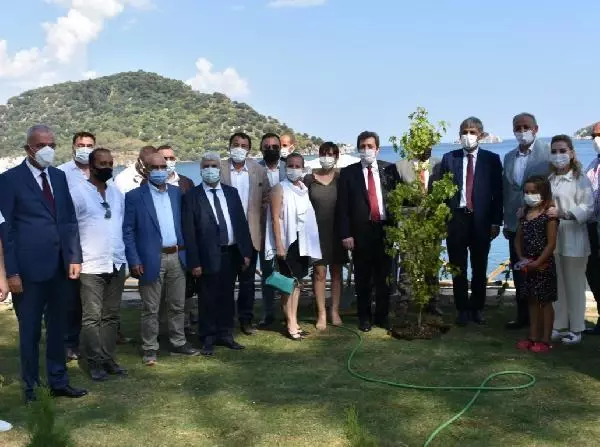 MARMARİS'İN 5 YILDIZLI HALK PLAJI BAKAN YARDIMCISI ALPARSLAN TARAFINDAN AÇILDI MARMARİS'İN 5 YILDIZLI HALK PLAJI BAKAN YARDIMCISI ALPARSLAN TARAFINDAN AÇILDI