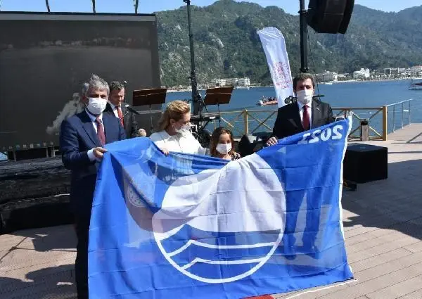 MARMARİS'İN 5 YILDIZLI HALK PLAJI BAKAN YARDIMCISI ALPARSLAN TARAFINDAN AÇILDI MARMARİS'İN 5 YILDIZLI HALK PLAJI BAKAN YARDIMCISI ALPARSLAN TARAFINDAN AÇILDI