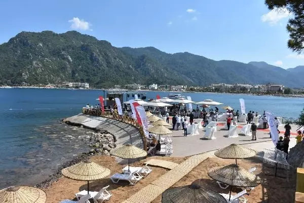 MARMARİS'İN 5 YILDIZLI HALK PLAJI BAKAN YARDIMCISI ALPARSLAN TARAFINDAN AÇILDI MARMARİS'İN 5 YILDIZLI HALK PLAJI BAKAN YARDIMCISI ALPARSLAN TARAFINDAN AÇILDI