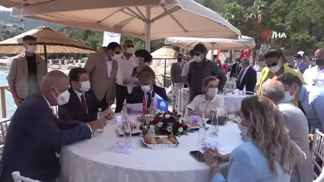 Marmaris'te beş yıldızlı otel konforundaki halk plajı açıldı Marmaris'te beş yıldızlı otel konforundaki halk plajı açıldı