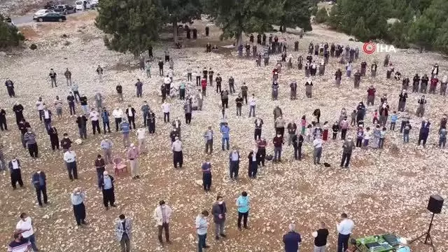 Mersin'de Yörükler yağmur duasına çıktı Mersin'de Yörükler yağmur duasına çıktı
