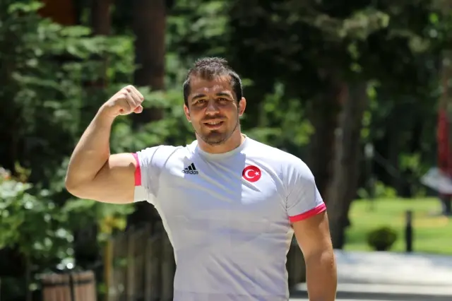 Milli güreşçiler, olimpiyat madalyası hedefi için Bolu'da form tutuyor Milli güreşçiler, olimpiyat madalyası hedefi için Bolu'da form tutuyor
