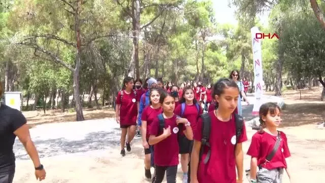 MİNİKLER ÇEVRE TEMİZLİĞİ YAPTI MİNİKLER ÇEVRE TEMİZLİĞİ YAPTI