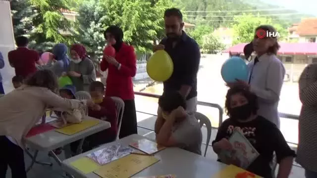'Motivasyon Tırı' özel eğitim öğrencileriyle buluştu 'Motivasyon Tırı' özel eğitim öğrencileriyle buluştu
