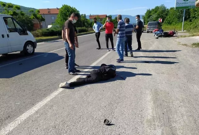 Motosikletli sürücü iş kamyonu ile çarpıştı: 2 ağır yaralı Motosikletli sürücü iş kamyonu ile çarpıştı: 2 ağır yaralı