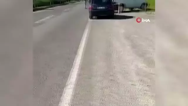 Motosikletli sürücü iş kamyonu ile çarpıştı: 2 ağır yaralı Motosikletli sürücü iş kamyonu ile çarpıştı: 2 ağır yaralı