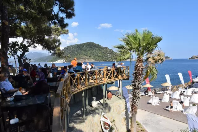 Marmaris İçmeler Halk Plajı hizmete açıldı Marmaris İçmeler Halk Plajı hizmete açıldı