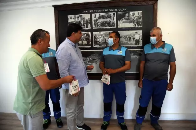 Temizlik işçilerinin iki ayrı yerde bulduğu paralar sahiplerine teslim edildi Temizlik işçilerinin iki ayrı yerde bulduğu paralar sahiplerine teslim edildi