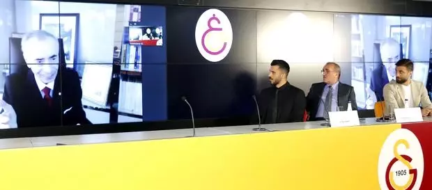 'Aytaç ve Alpaslan'ın Galatasaray için sonuna kadar mücadele edeceklerine inanıyorum' 'Aytaç ve Alpaslan'ın Galatasaray için sonuna kadar mücadele edeceklerine inanıyorum'