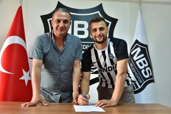 Nazilli Belediyespor'da Sefa Korkmaz'dan imza Nazilli Belediyespor'da Sefa Korkmaz'dan imza