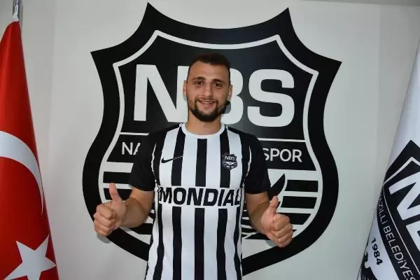 Nazilli Belediyespor'da Sefa Korkmaz'dan imza Nazilli Belediyespor'da Sefa Korkmaz'dan imza