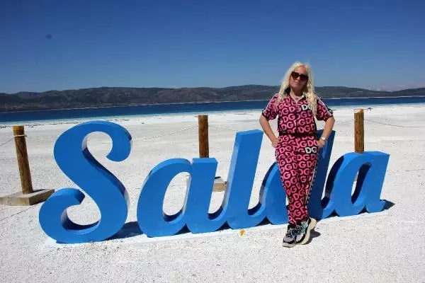 BURDUR NORMALLEŞME SÜRECİYLE SALDA'DA ZİYARETÇİ YOĞUNLUĞU BURDUR NORMALLEŞME SÜRECİYLE SALDA'DA ZİYARETÇİ YOĞUNLUĞU