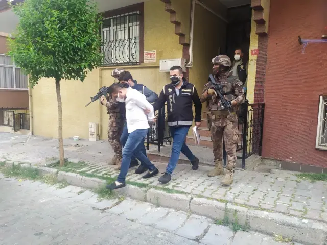 'Nurişler' organize suç örgütüne yönelik İstanbul merkezli 4 ilde eş zamanlı operasyon 'Nurişler' organize suç örgütüne yönelik İstanbul merkezli 4 ilde eş zamanlı operasyon