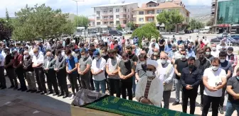 İliç: Organlarını bağışlamak isteyen Songül öğretmenin dileğini ailesi yerine getirdi (2) İliç: Organlarını bağışlamak isteyen Songül öğretmenin dileğini ailesi yerine getirdi (2)