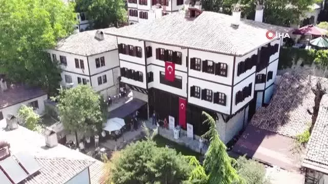 Osmanlı'nın yaşama biçimini yansıtan Kaymakamlar Evi'nin restorasyonu tamamlanarak hizmete açıldı Osmanlı'nın yaşama biçimini yansıtan Kaymakamlar Evi'nin restorasyonu tamamlanarak hizmete açıldı