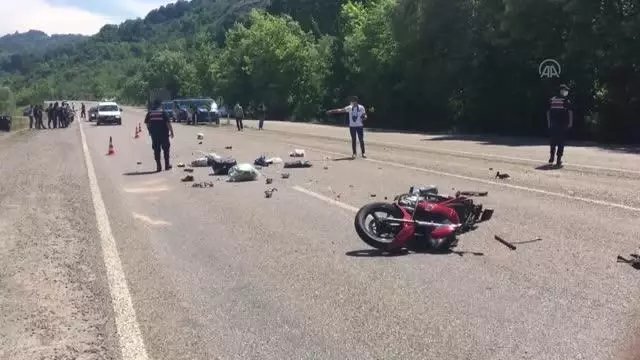Otomobille çarpışan motosikletin sürücüsü yaralandı Otomobille çarpışan motosikletin sürücüsü yaralandı